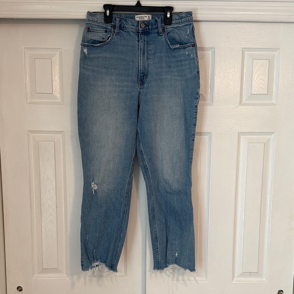 Abercrombie & Fitch Light Blue Cropped Jeans
